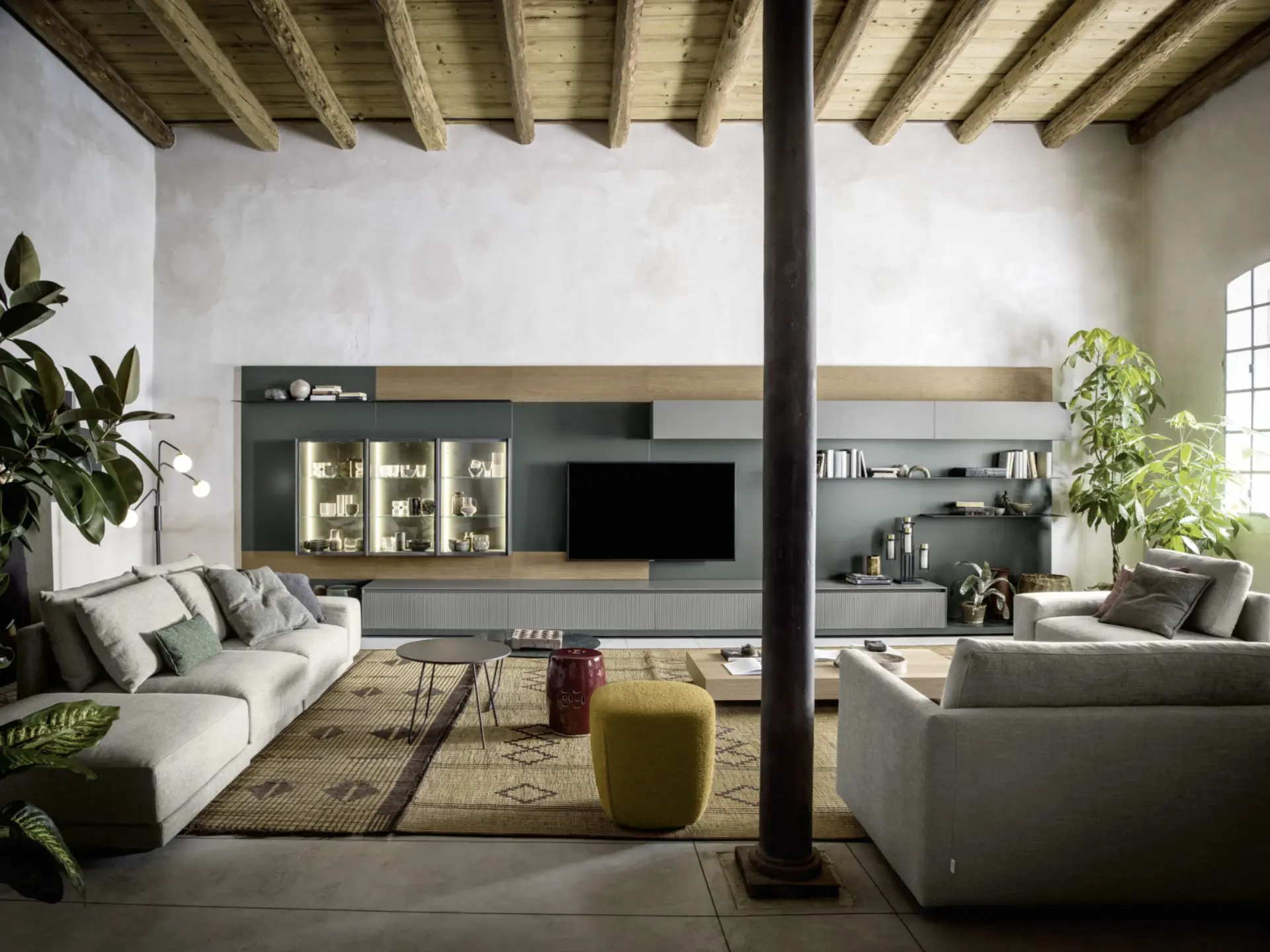 Materia e luce nel living